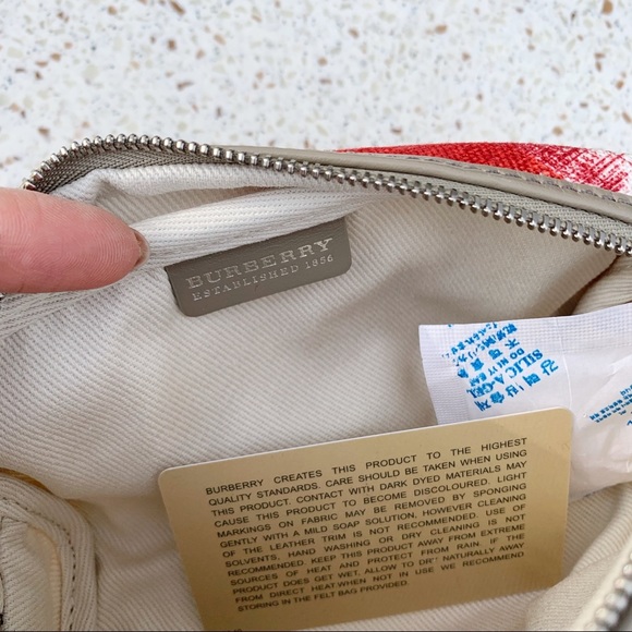 NWT Authentic Burberry Giant Check Cosmetic Bag - Picture 5 of 5